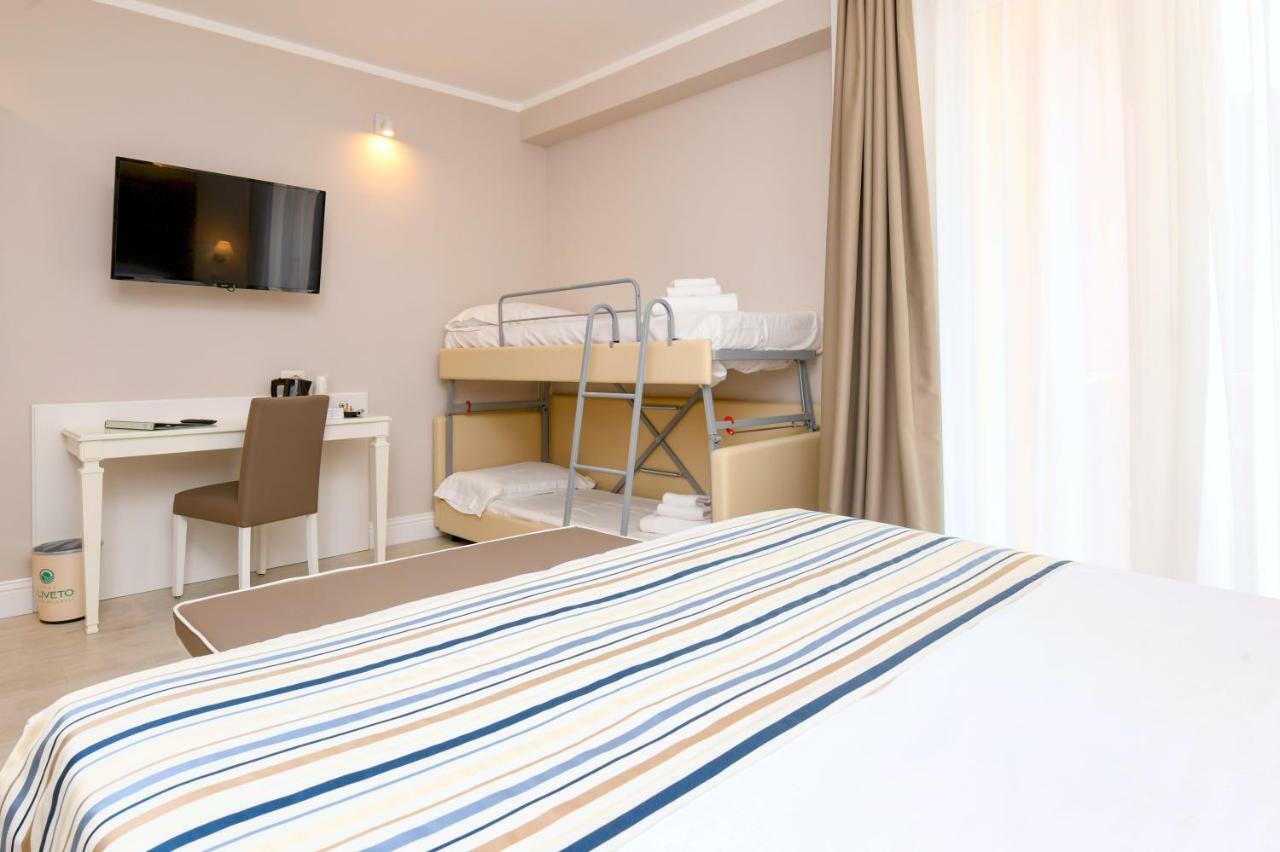 Hotel Oliveto Desenzano del Garda Exteriör bild
